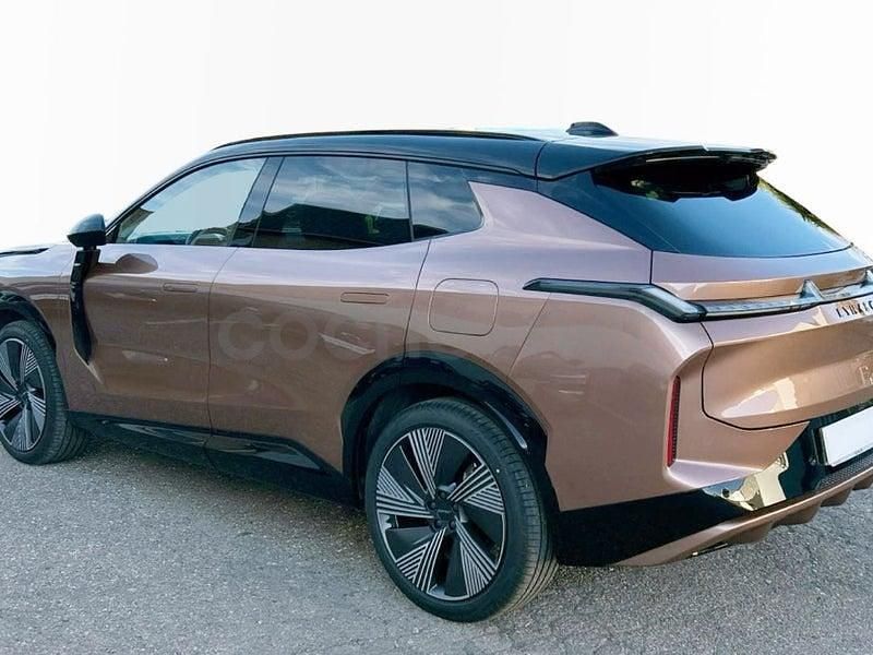 Usado Lynk & Co 08 350 CV (257 kW) 2025 Marrón SUV