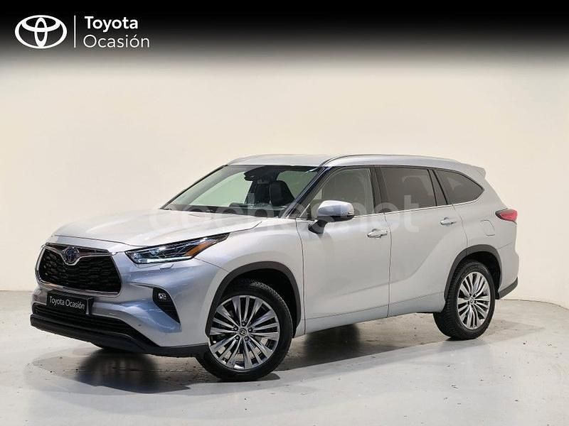 Gris / plata Usado 2022 Toyota Highlander Advance SUV | 46.950 € (Caro) - Imagen 1/4
