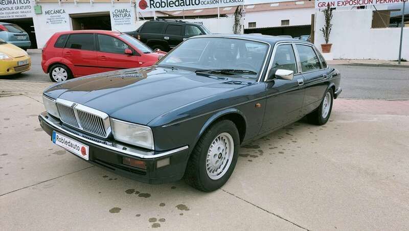 Usado Jaguar XJ6 Sovereign 200 CV (147 kW) 1993 Azul Berlina