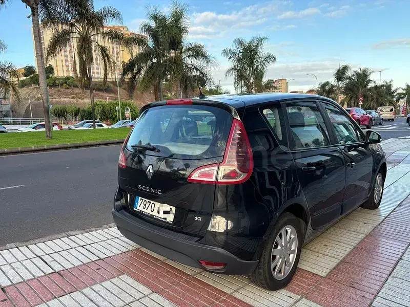 Usado Renault Scénic Authentique 85 CV (62 kW) 2009 Negro Monovolumen