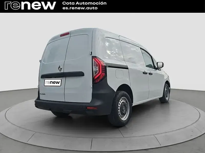 Usado Renault Kangoo 95 CV (69 kW) 2022 Blanco Monovolumen