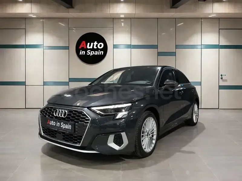 Usado Audi A3 150 CV (110 kW) 2022 Gris / plata Berlina