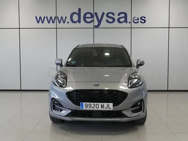 Usado Ford Puma ST-Line X 125 CV (91 kW) 2023 Gris / plata SUV