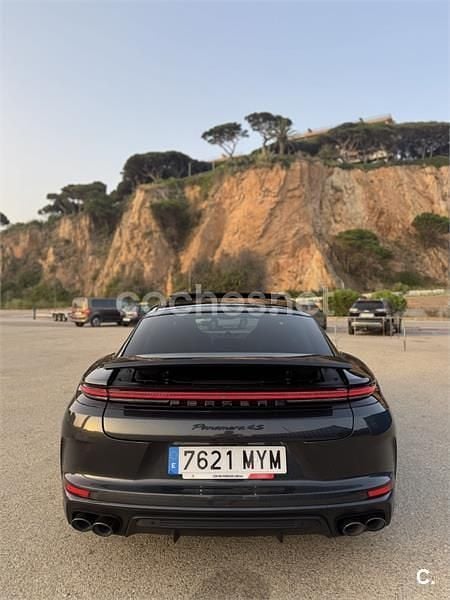 Usado Porsche Panamera 4S 544 CV (400 kW) 2025 Gris / plata Berlina
