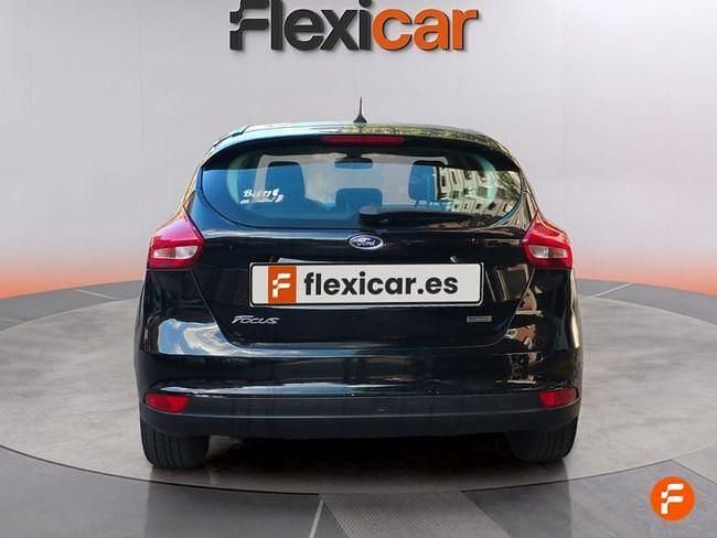 Usado Ford Focus Active 125 CV (91 kW) 2018 Negro Berlina
