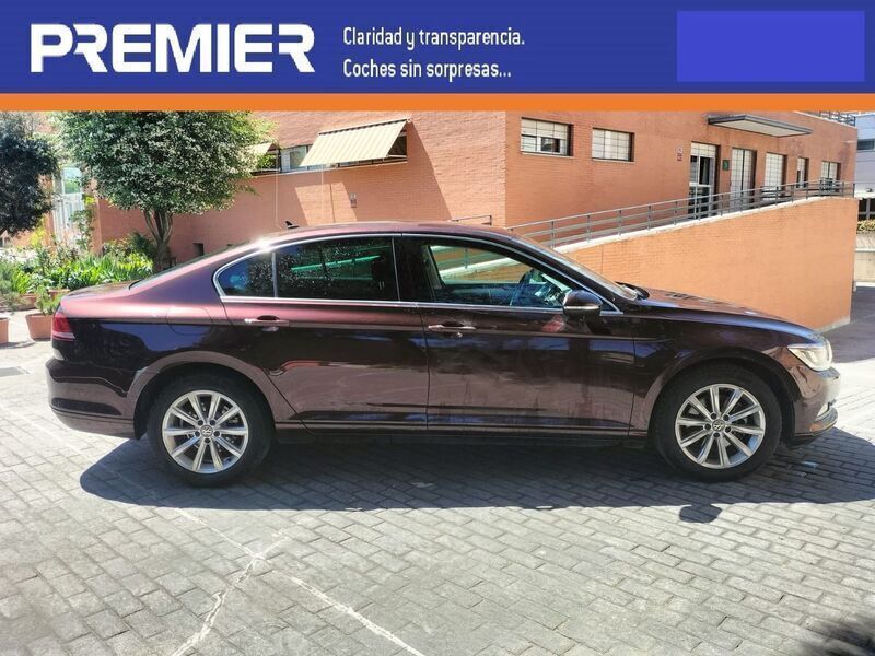 Granate Usado 2018 VW Passat Advance Berlina | 15.990 € (Super precio) - Imagen 1/4