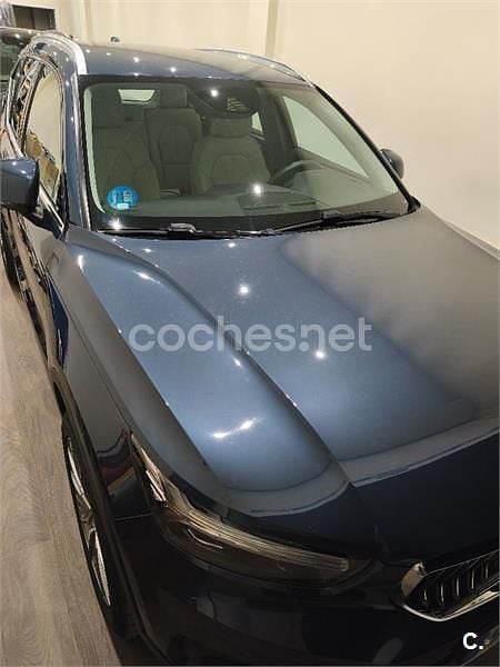 Usado Volvo XC40 Inscription 211 CV (155 kW) 2021 Azul SUV