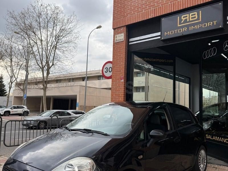 Usado Fiat Punto Feel 70 CV (51 kW) 2007 Negro Utilitario