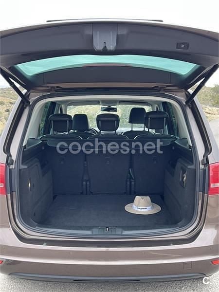 Usado VW Sharan Edition 140 CV (102 kW) 2011 Marrón Monovolumen