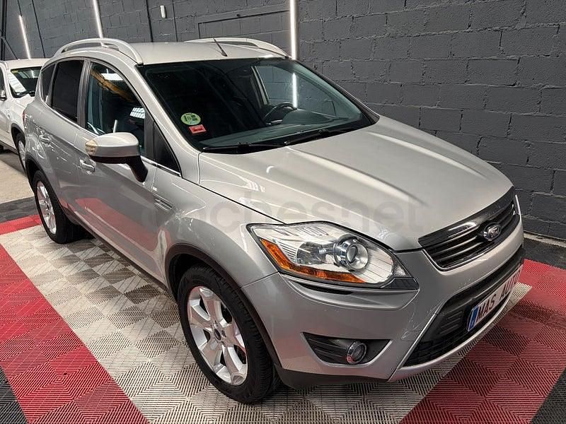 Usado Ford Kuga Trend 136 HP (100 kW) 2009 Cinzento SUV