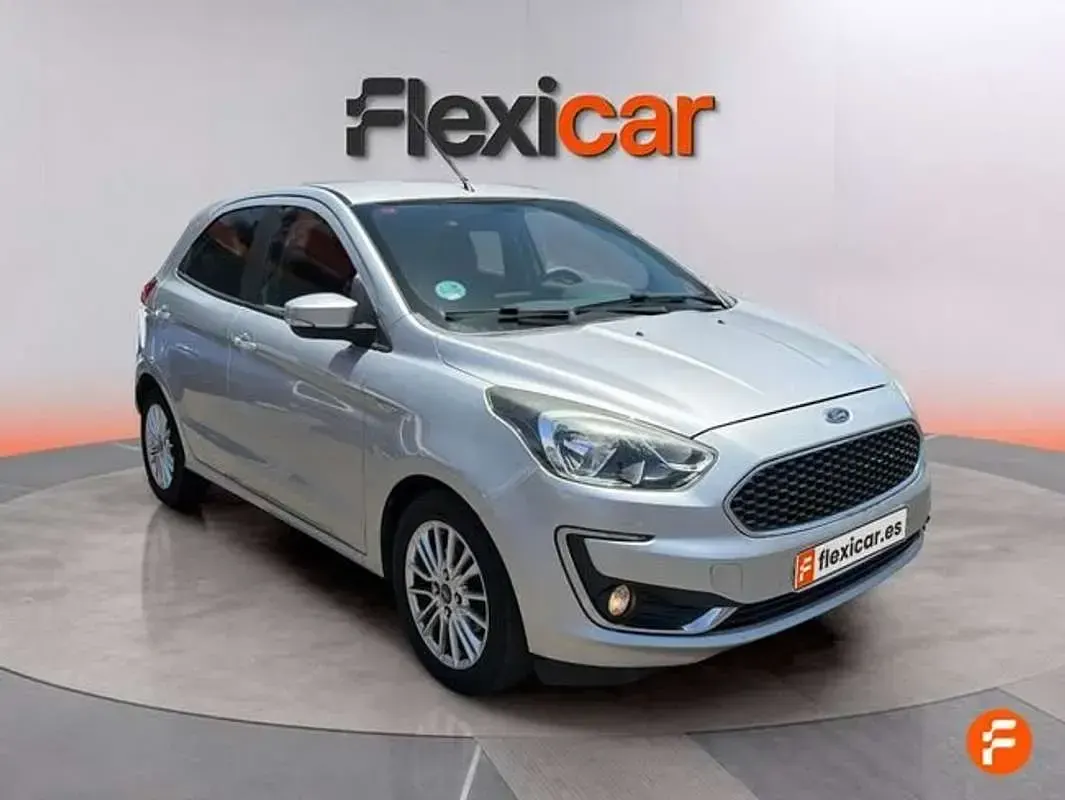 Usado Ford Ka Plus 71 CV (52 kW) 2019 Gris Utilitario