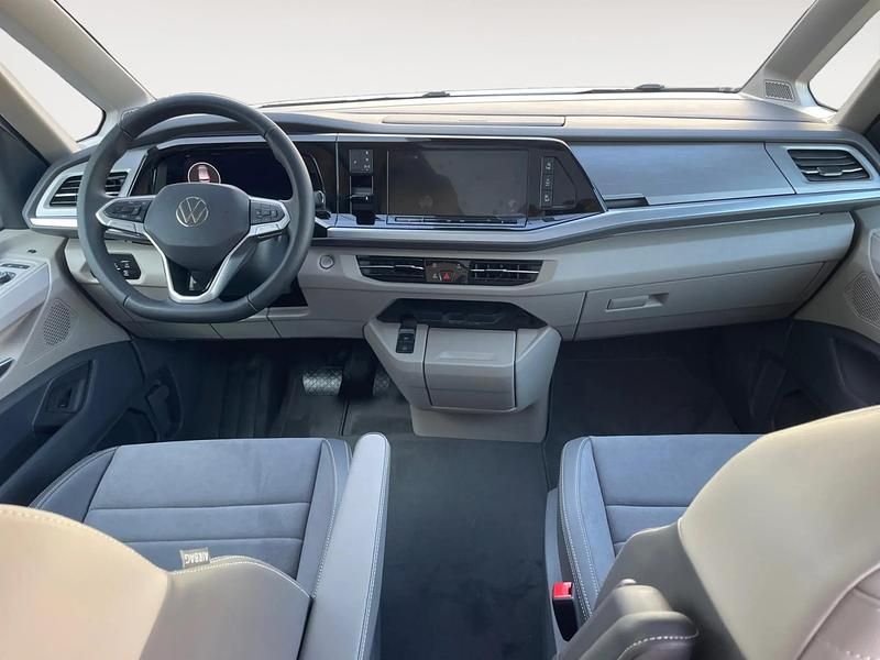 Usado VW Multivan Life 150 CV (110 kW) 2025 Blanco