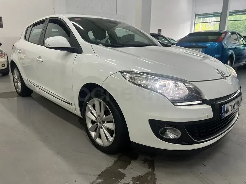 Usado Renault Mégane Privilege 130 CV (95 kW) 2012 Blanco Berlina