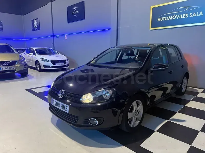 Usado VW Golf VII Advance 105 CV (77 kW) 2012 Negro Berlina