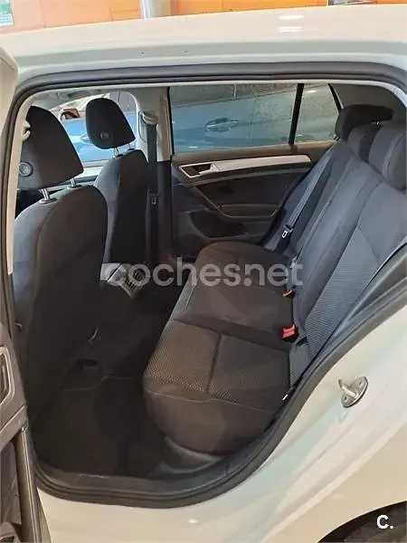 Usado VW Golf VII Advance 115 CV (84 kW) 2019 Blanco Berlina