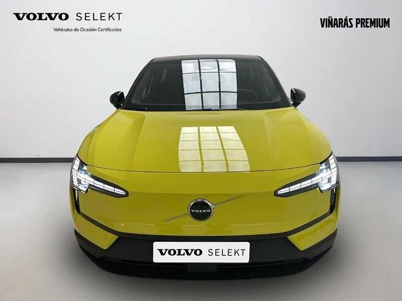Usado Volvo EX30 Plus 200 kW (272 CV) 2024 Amarillo SUV