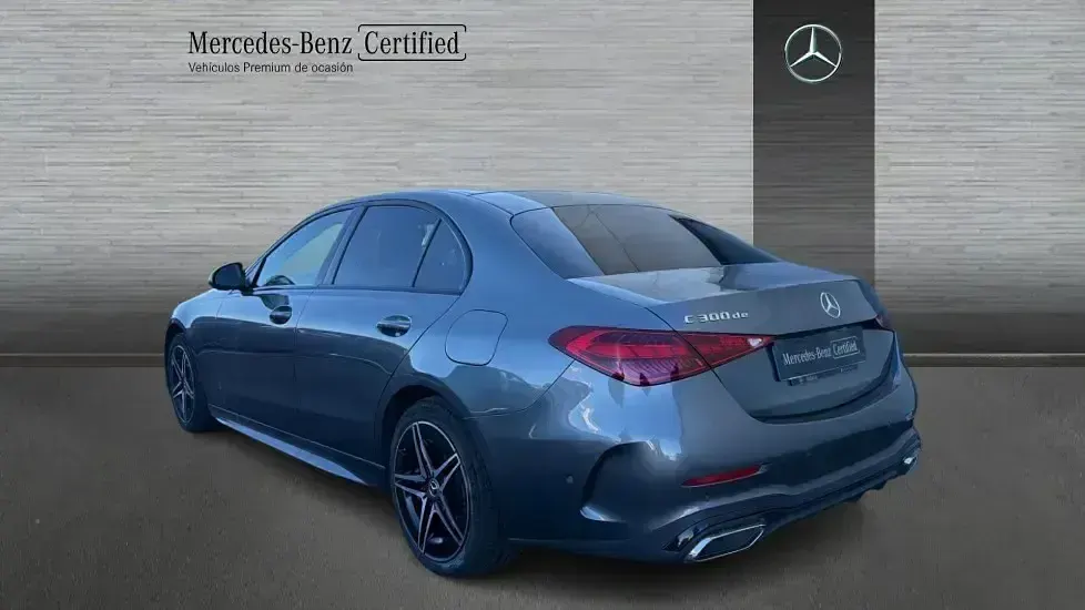 Usado Mercedes C300e 306 CV (225 kW) 2025 Gris Berlina
