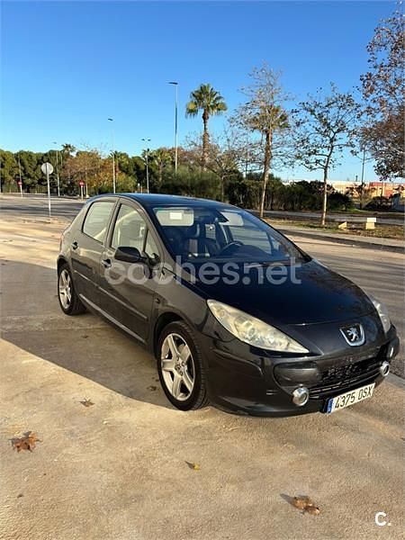 Usado Peugeot 307 136 CV (100 kW) 2005 Negro Berlina