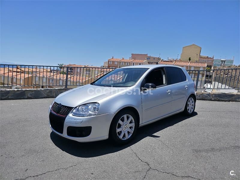 Gris / plata Usado 2007 VW Golf V Edition Familiar | 4799 € (Precio justo) - Imagen 1/4