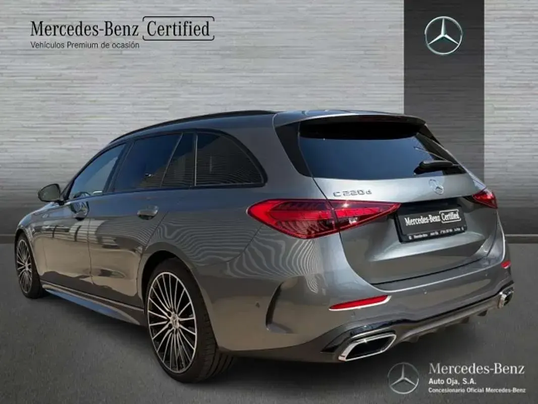 Usado Mercedes C220 200 CV (147 kW) 2025 Gris Familiar