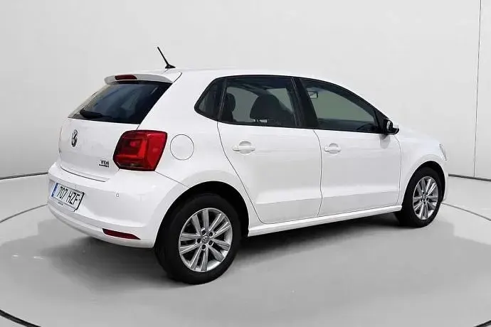 Usado VW Polo Sportline 90 CV (66 kW) 2014 Utilitario
