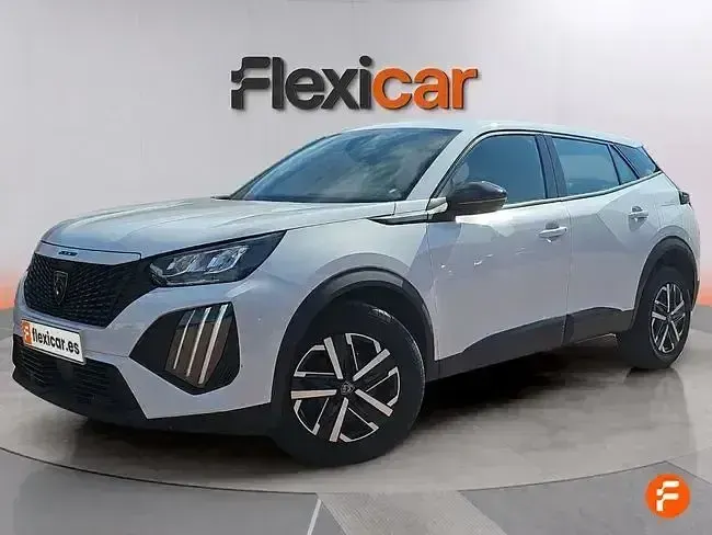 Usado Peugeot 2008 Active 100 CV (73 kW) 2023 Blanco SUV