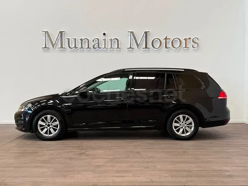 Usado VW Golf VII Business 110 CV (80 kW) 2014 Negro Familiar