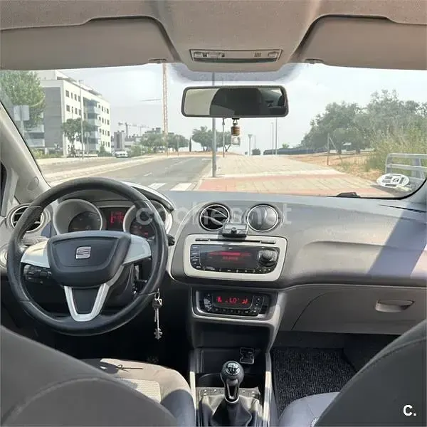 Usado Seat Ibiza Reference 90 CV (66 kW) 2009 Negro Berlina