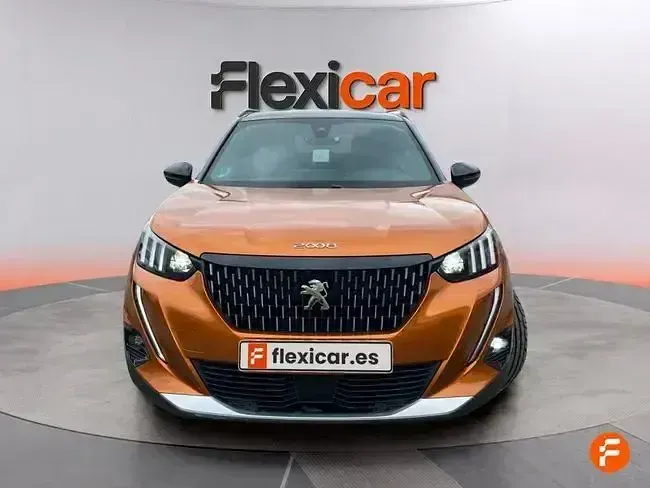 Usado Peugeot 2008 GT-line 130 CV (95 kW) 2020 Naranja SUV
