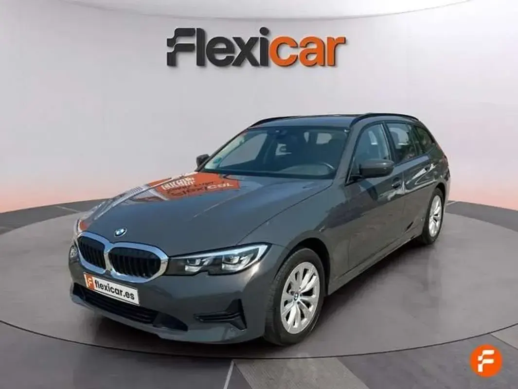 Usado BMW 318 150 CV (110 kW) 2021 Gris Familiar