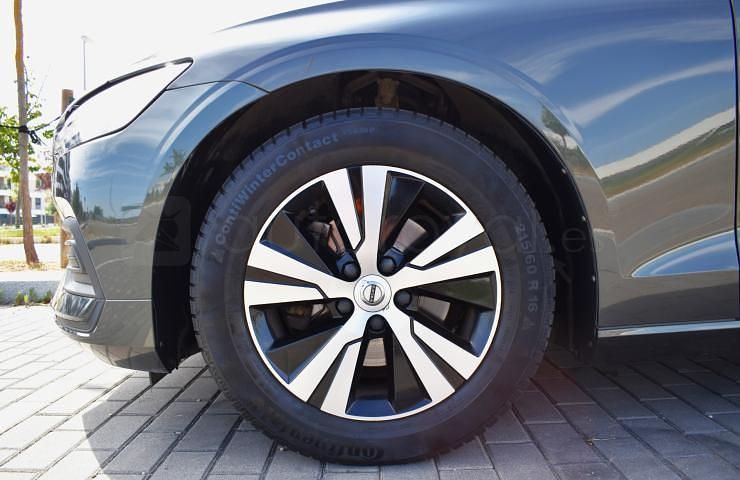 Usado Volvo V60 Momentum 150 CV (110 kW) 2020 Gris Familiar