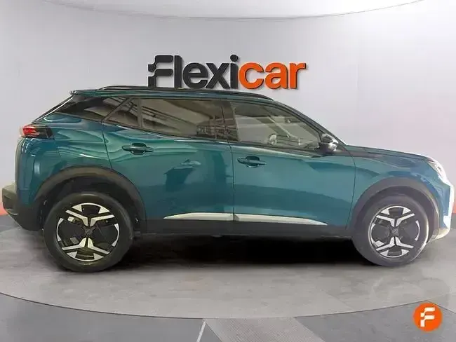 Usado Peugeot 2008 Allure 100 CV (73 kW) 2025 Verde SUV