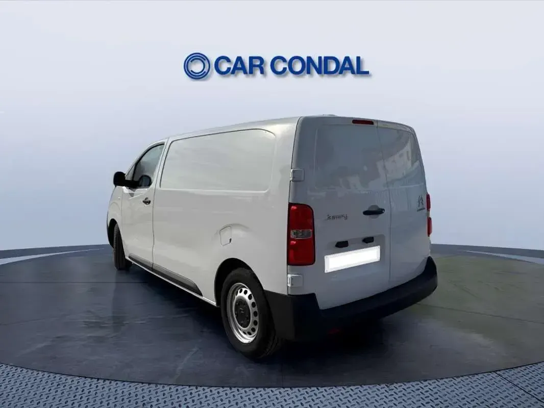 Usado Citroën Jumpy 120 CV (88 kW) 2024 Blanco Monovolumen