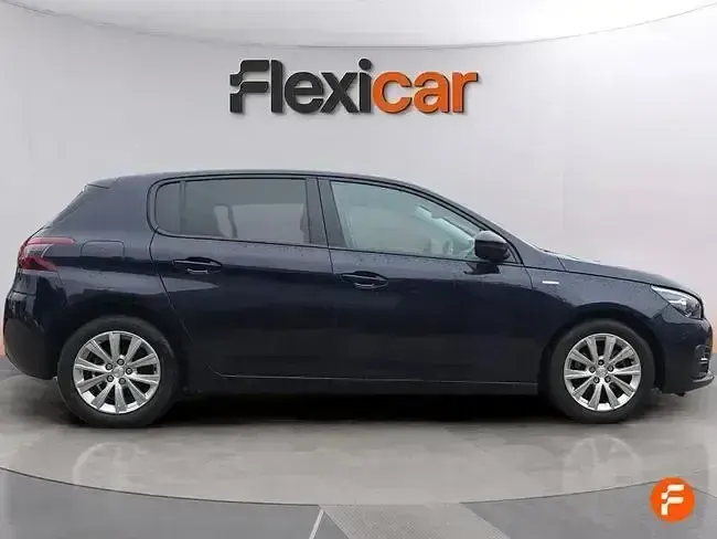 Usado Peugeot 308 Style 130 CV (95 kW) 2020 Azul Berlina