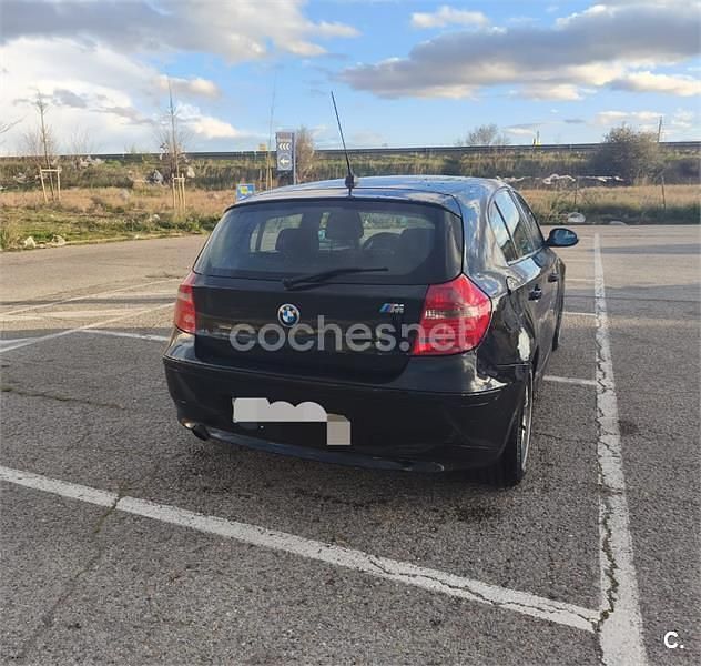Usado BMW 118 122 CV (89 kW) 2008 Negro Utilitario