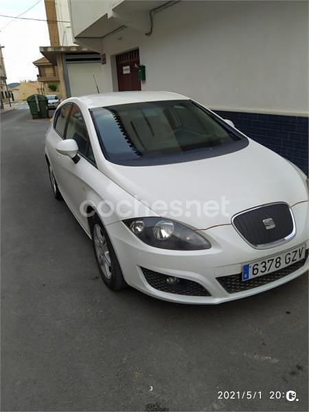 Blanco Usado 2010 Seat Leon Reference Berlina | 4700 € (Precio justo) - Imagen 1/4