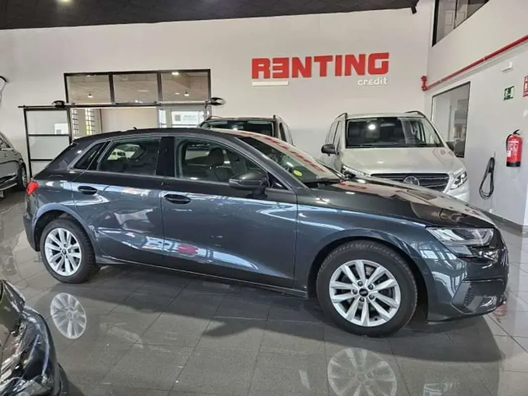 Usado Audi A3 Sportback 116 CV (85 kW) 2021 Negro Utilitario