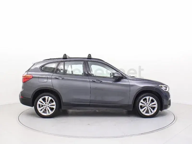 Usado BMW X1 140 CV (102 kW) 2019 Gris / plata SUV