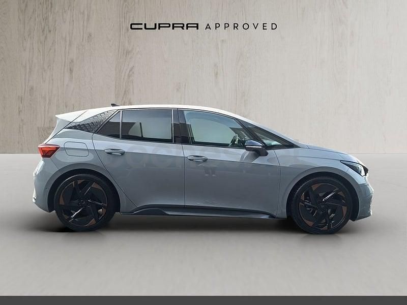 Begagnad Cupra Born e-Boost 169 kW (231 HK) 2023 Eléctrico Halvkombi