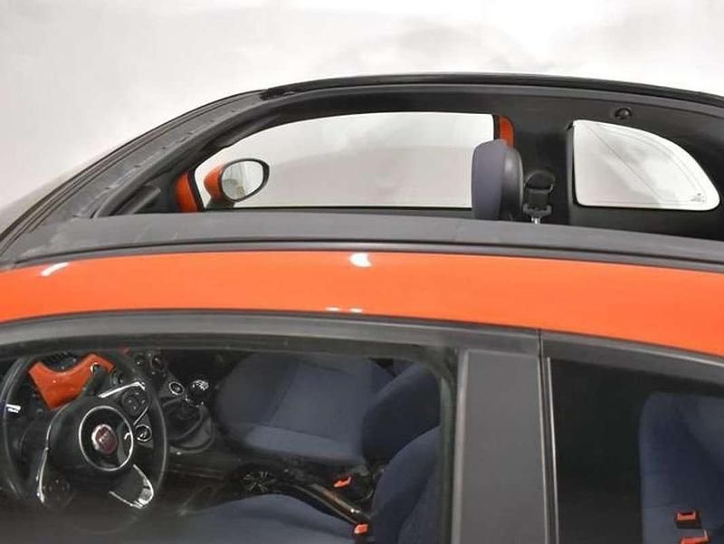 Usado Fiat 500 Club 71 CV (52 kW) 2023 Naranja Descapotable
