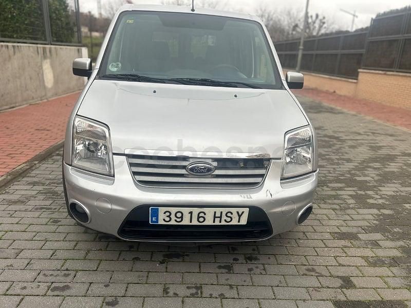 Usado Ford Tourneo Connect Titanium 95 CV (69 kW) 2014 Gris / plata Monovolumen