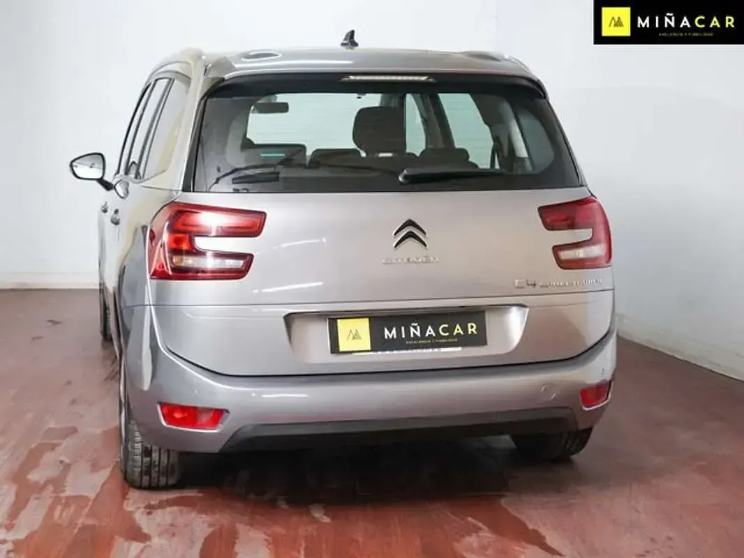 Usado Citroën C4 SpaceTourer Feel 131 CV (96 kW) 2021 Gris Monovolumen