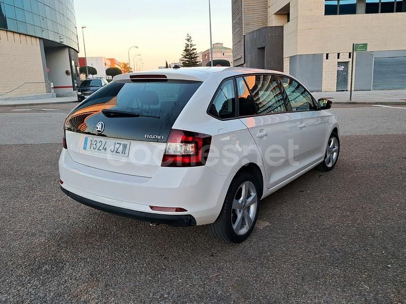 Usado Skoda Rapid Ambition 90 CV (66 kW) 2017 Blanco Berlina
