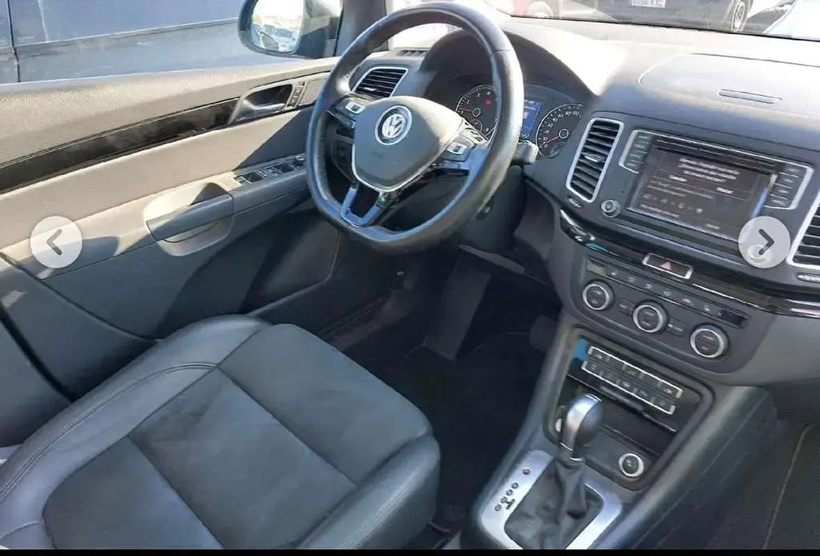 Usado VW Sharan Sportline 150 CV (110 kW) 2021 Gris Monovolumen