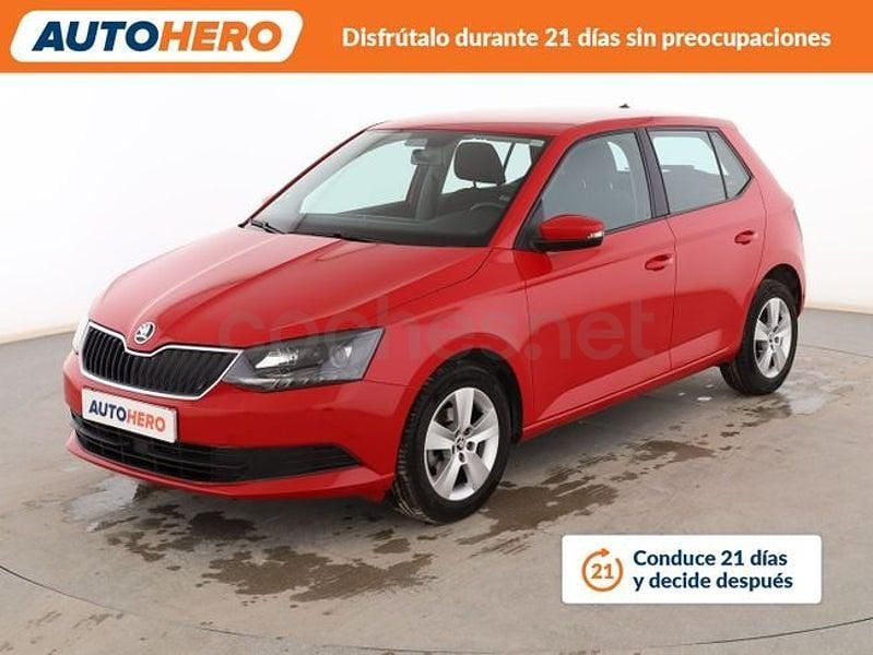 Usado Skoda Fabia Ambition 95 CV (69 kW) 2018 Rojo Berlina