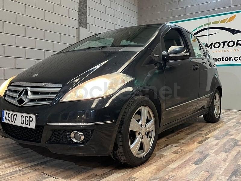 Usado Mercedes A150 Avantgarde 95 CV (69 kW) 2008 Negro Monovolumen
