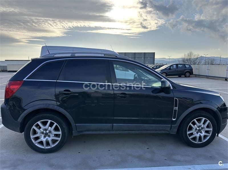 Usado Opel Antara Cosmo 184 CV (135 kW) 2011 Negro SUV