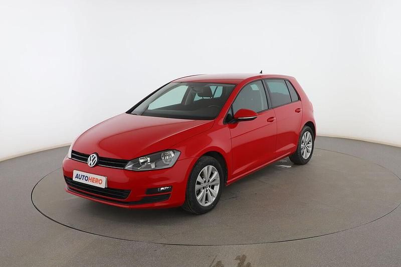 Usado VW Golf VII Edition 110 CV (80 kW) 2016 Rojo Utilitario