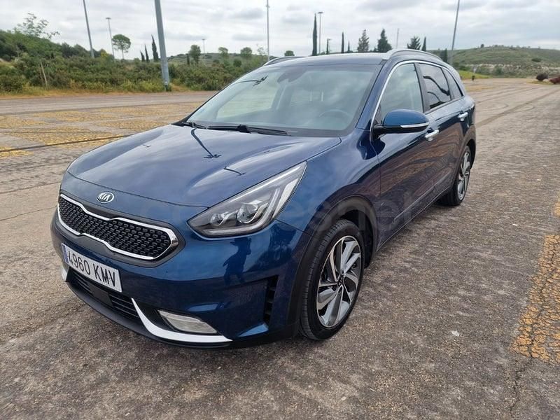 Usado Kia Niro 141 CV (103 kW) 2018 Azul SUV