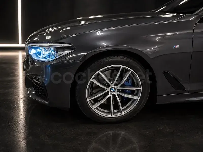 Usado BMW 530 Comfort Edition 265 CV (194 kW) 2017 Negro Familiar